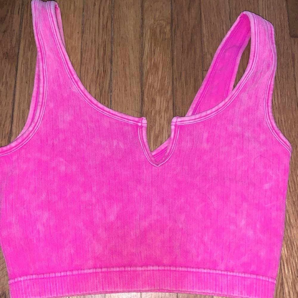 4 Zenana tanks/crop tops s/m